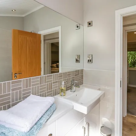 Waterside Tatil Evi Windermere