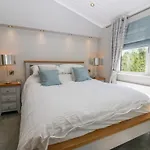 Дом отдыха Waterside *