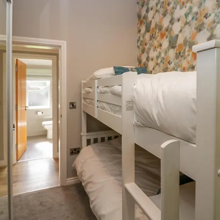 Waterside Semesterbostad