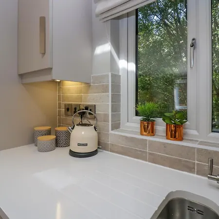 Waterside Semesterbostad *