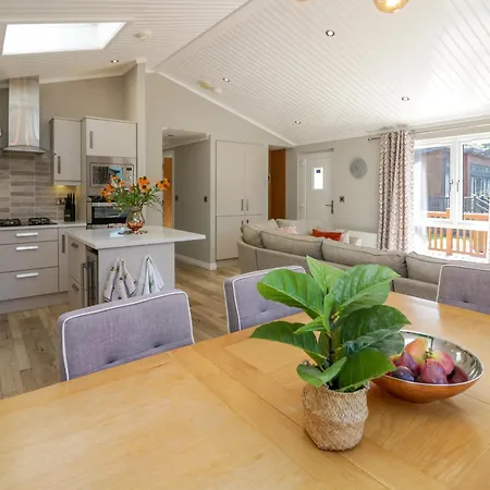 Waterside Semesterbostad